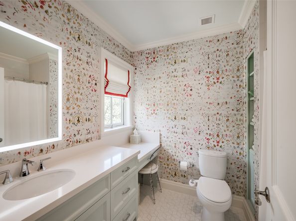 2131 Brentwood Drive, Houston TX 77019