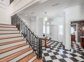 2131 Brentwood Drive, Houston TX 77019