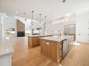 710 Sue Barnett Drive, Houston TX 77018