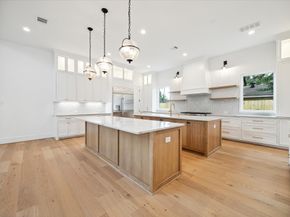 710 Sue Barnett Drive, Houston TX 77018