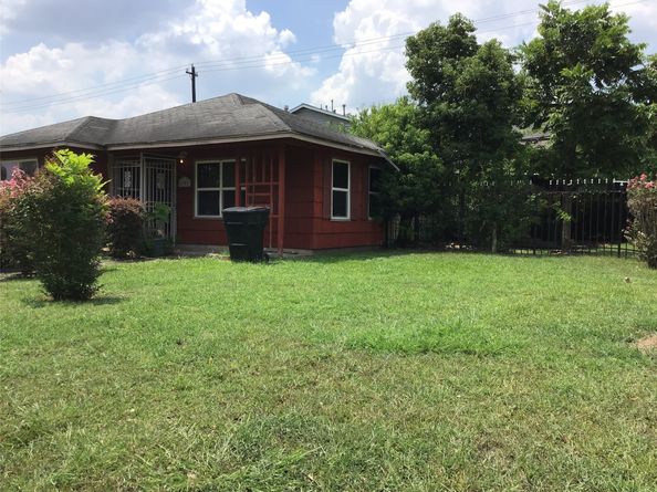 6702 Tierwester Street, Houston TX 77021