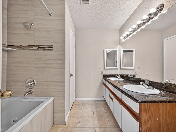 2910 Grants Lake Boulevard 1702, Sugar Land TX 77479