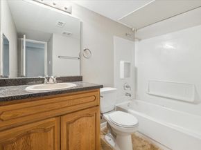 3085 Walnut Bend Lane 36, Houston TX 77042