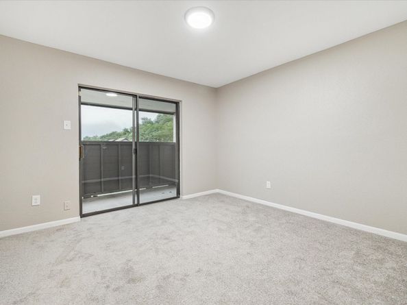 3085 Walnut Bend Lane 36, Houston TX 77042