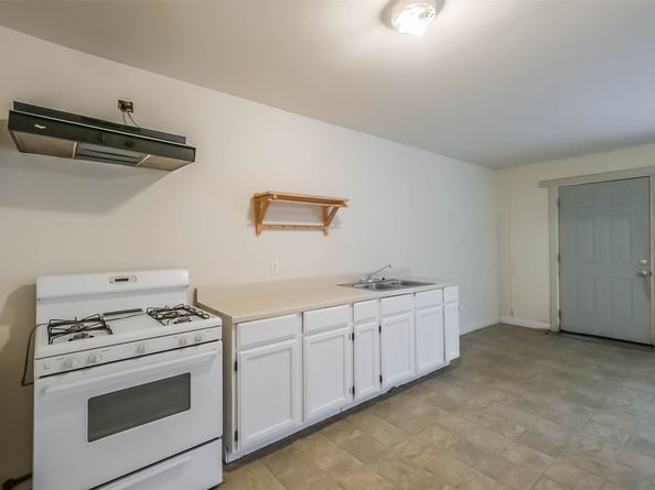 809 Vincent Street, Houston TX 77009