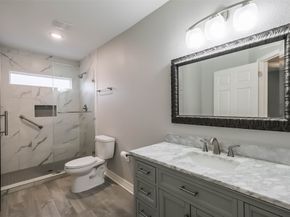 809 Vincent Street, Houston TX 77009