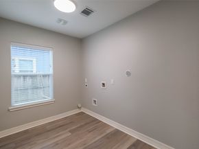 809 Vincent Street, Houston TX 77009