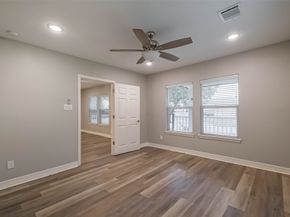 809 Vincent Street, Houston TX 77009