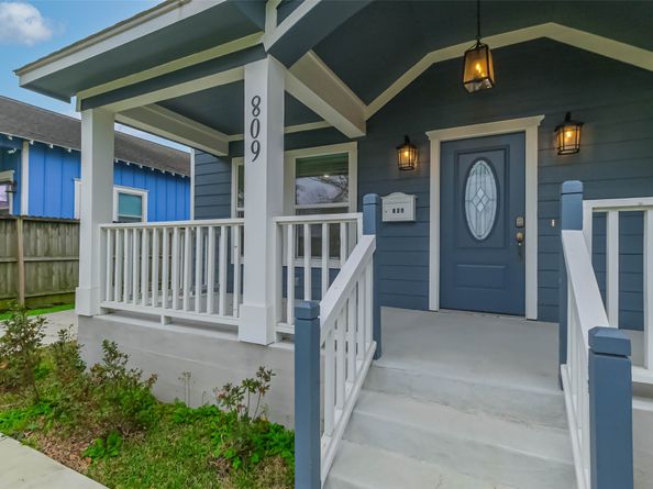 809 Vincent Street, Houston TX 77009