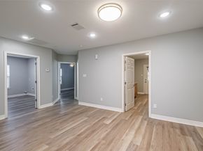 809 Vincent Street, Houston TX 77009