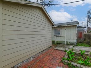 809 Vincent Street, Houston TX 77009