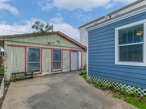 809 Vincent Street, Houston TX 77009