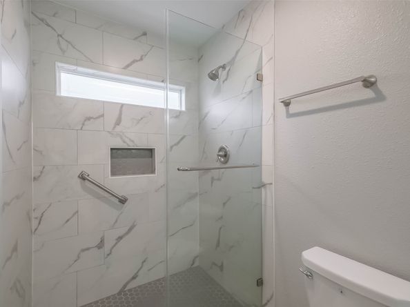 809 Vincent Street, Houston TX 77009