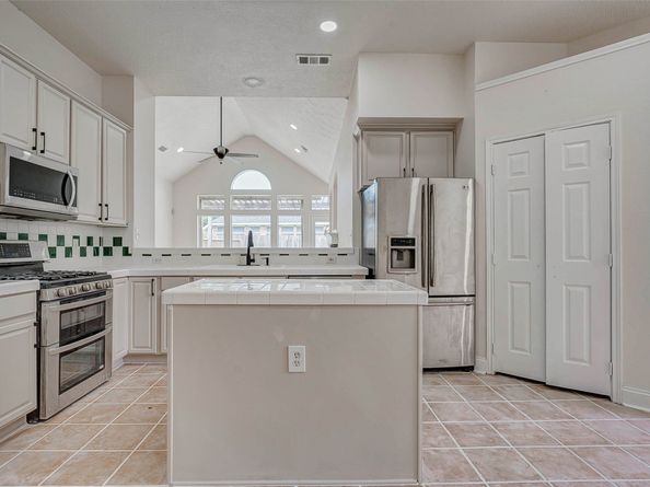 10615 Indian Paintbrush Lane, Houston TX 77095