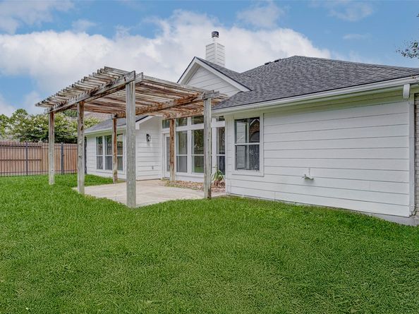 10615 Indian Paintbrush Lane, Houston TX 77095