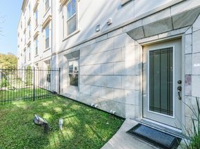 3501 Chenevert Street 7, Houston TX 77004