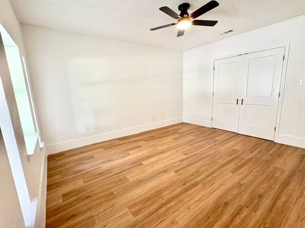 3726 Heatherbrook Drive, Houston TX 77045