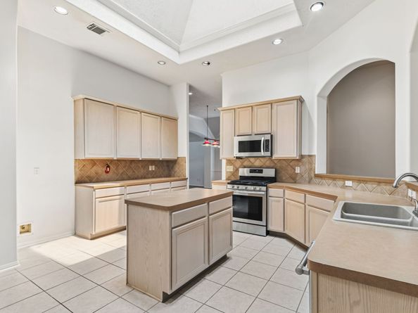 31235 Windcrest Park Lane, Spring TX 77386