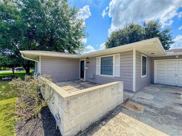 7702 McHenry Street, Houston TX 77087