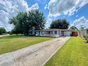 7702 McHenry Street, Houston TX 77087