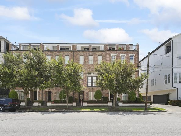 1027 Saint Charles Street, Houston TX 77003
