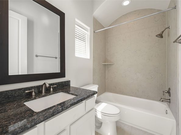 1027 Saint Charles Street, Houston TX 77003