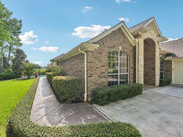11030 Acanthus Lane, Houston TX 77095