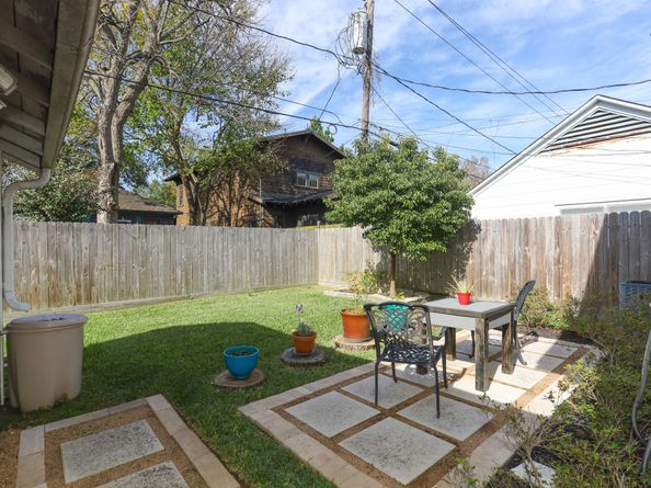509 Vincent Street, Houston TX 77009