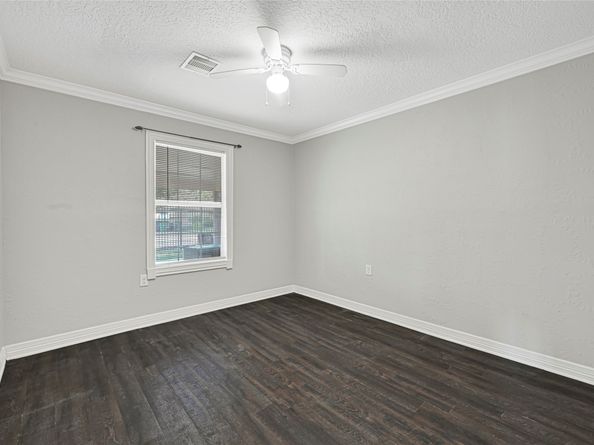 7337 Miley Street, Houston TX 77028