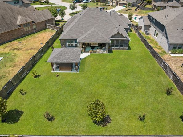 1406 Graystone Hills Drive, Conroe TX 77304
