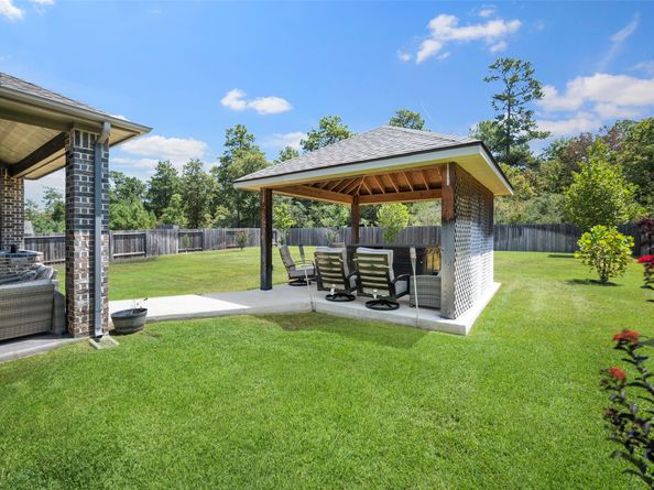 1406 Graystone Hills Drive, Conroe TX 77304