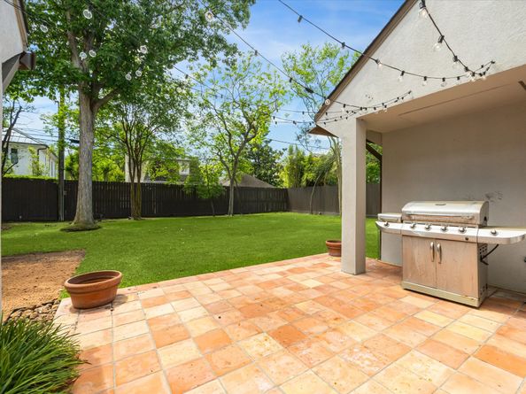 3643 Overbrook Lane, Houston TX 77027