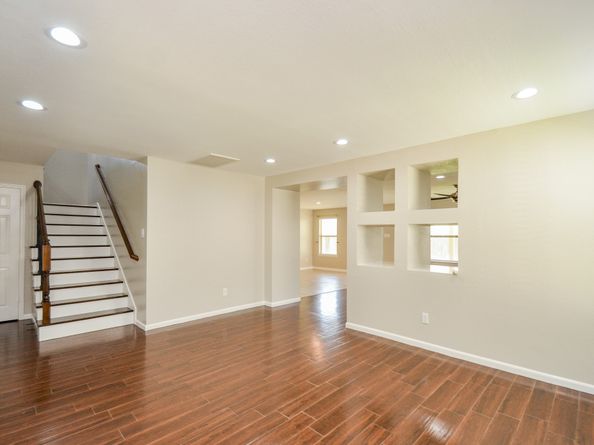9518 Prairie Dale Court, Houston TX 77075