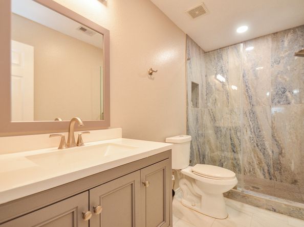 9518 Prairie Dale Court, Houston TX 77075