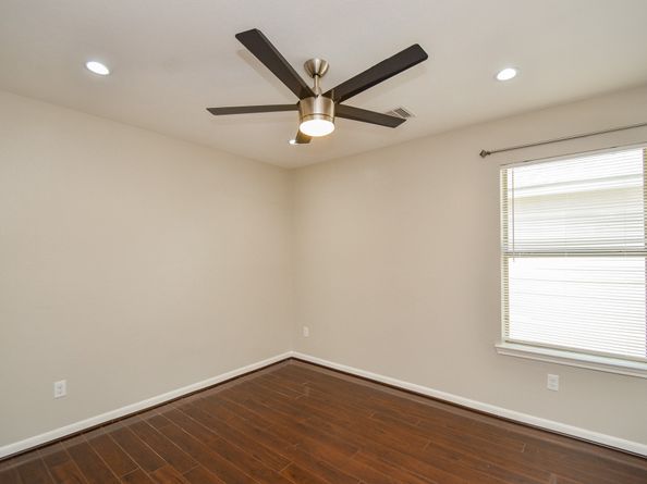 9518 Prairie Dale Court, Houston TX 77075