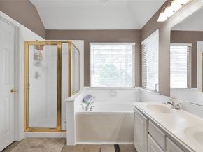 22 ALMOND BRANCH Place, The Woodlands TX 77382