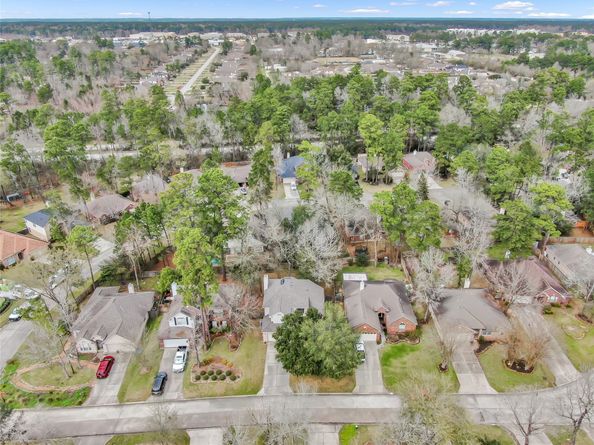 22 ALMOND BRANCH Place, The Woodlands TX 77382