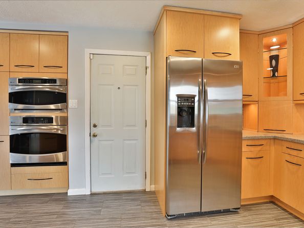 2427 Willowby Drive, Houston TX 77008