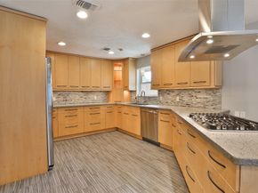 2427 Willowby Drive, Houston TX 77008