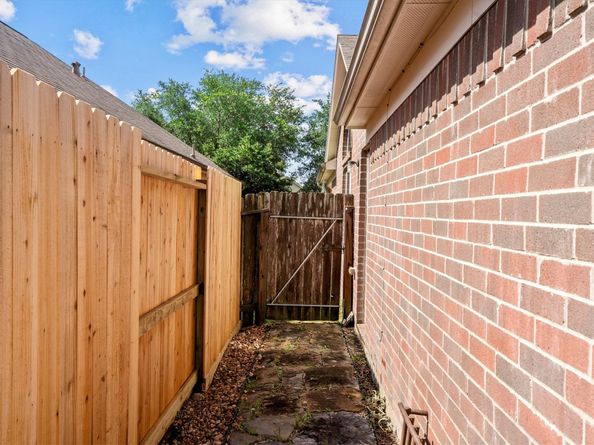 11410 Dahlia Dale Drive, Tomball TX 77375