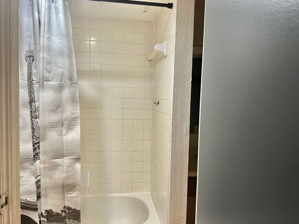 12660 Ashford Point Drive 811, Houston TX 77082