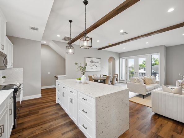3104 Eunice Street, Houston TX 77009