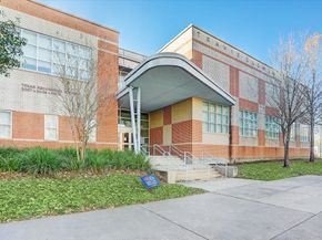 3104 Eunice Street, Houston TX 77009
