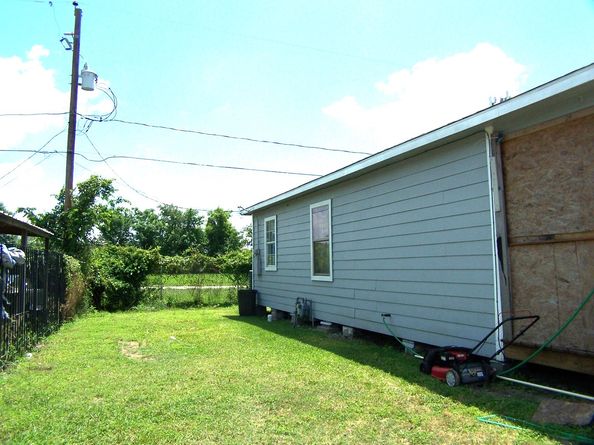 2520 E Crosstimbers Street, Houston TX 77093
