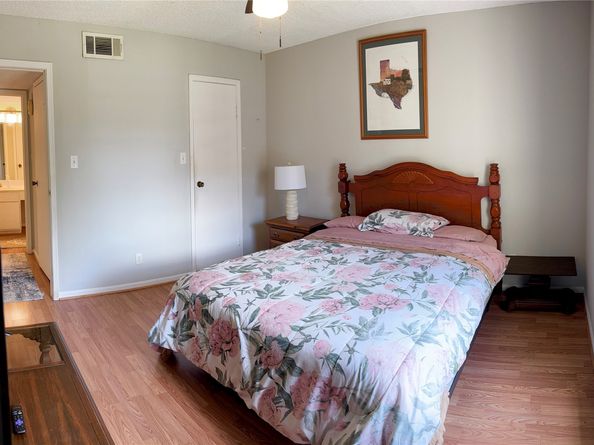 2120 El Paseo Street 310, Houston TX 77054