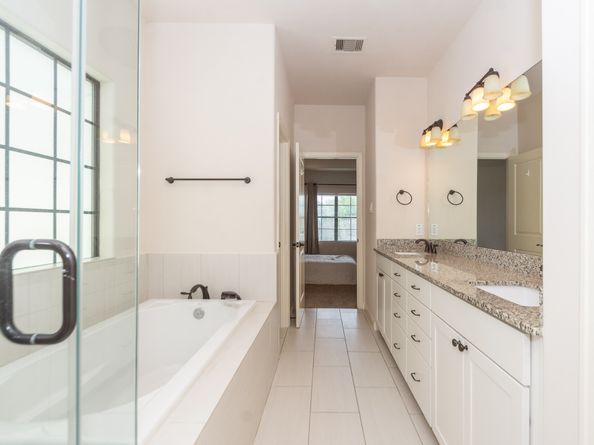 1404 W 26th Street C, Houston TX 77008