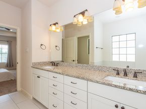 1404 W 26th Street C, Houston TX 77008