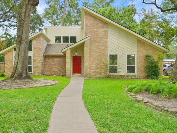 1910 Lakeville Drive, Houston TX 77339