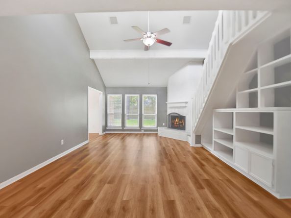 1910 Lakeville Drive, Houston TX 77339