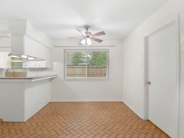 1910 Lakeville Drive, Houston TX 77339
